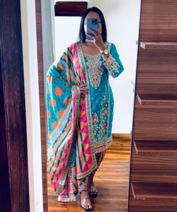 ชุดซาลวาร์สำหรับผู้หญิงชุดสูท dhotis สำหรับงานปาร์ตี้พิมพ์ลาย Kaftan สนามหญ้าอินเดียและมีสไตล์สำหรับงานอี๊ด - Product Image 6