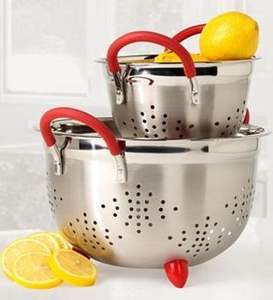 Shiny Stainless Steel Colander For Fast <b>Draining</b> And Safe Food Handling Ideal For Home Kitchens Or Professional Use - Product Image 6