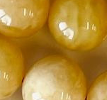 สีเหลือง