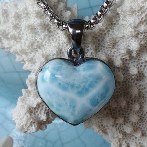 Collar con colgante de Larimar natural-Colgante hecho a mano de piedras preciosas dominicanas de plata esterlina sólida 925 - Product Image 1