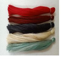 Cheveux naturels d'ananas teints dans des couleurs sur mesure idéales pour les extensions de cheveux, les tresses de cheveux et les dreadlocks ..