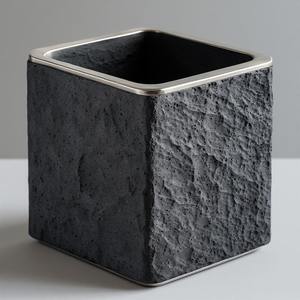 Elegante Portacepillos de Dientes de Metal para Baños de Lujo, Ecológico y Duradero, Diseño Moderno con Colocación Estable, Acabado Liso - Product Image 2