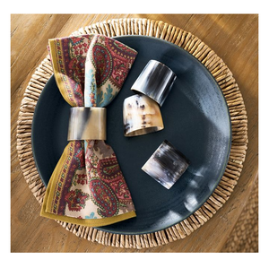 Ronds de serviette en corne de buffle Porte-serviette en corne de luxe unique Maison Anneau de serviette personnalisé de meilleure qualité - Product Image 1