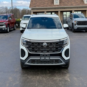 Listo para Enviar: Volkswagen Atlas Cross Sport SEL Premium R-Line 4Motion 2025, Usado, Garantía de 3 Años, EE. UU. - Product Image 1
