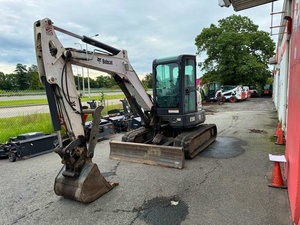 Mini-excavatrices Bobcat E60 d'occasion, moteur Hitachi, poids opérationnel de 22 tonnes, capacité de la benne de 0,4 m³, moteur de 10-25 kW, pompe, roulement. - Product Image 6