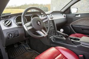 USADO LHD/RHD 2005 F ORD MUSTANG GT COUPE - Product Image 3