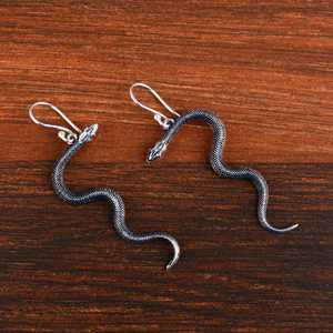 Pendientes de Serpiente de Último Diseño, Joyería Gótica de Latón, Acabado Antiguo, Estilo Boho, Venta al por Mayor/OEM/ODM - Product Image 6