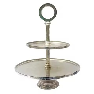 Support à gâteau en métal à 3 niveaux pour la décoration de la table de présentation des desserts de la maison et de l'hôtel, support rond élégant pour cupcakes - Product Image 4