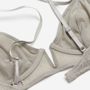 In Black Color Customized Product Newest Design Premium Product Breathable bra Women Fitness Yoga Wear Plus size - Product Image 6