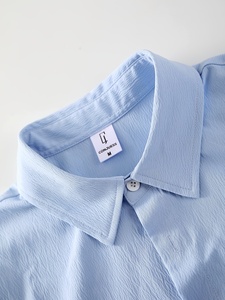 Ensemble d'été bleu pour hommes avec short blanc pour vêtements de plage 2025 Tenue de plage décontractée tendance pour hommes avec design de style uni - Product Image 3