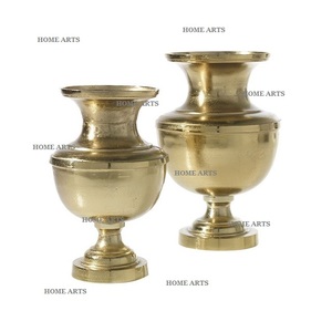 Juego de 2 Jarrones de Flores de Latón de Diseño Clásico, Diferentes Tamaños, Color Dorado, para Decoración de Bodas - Product Image 1