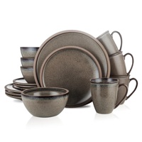 Assiettes de Luxe Blanches en Porcelaine Céramique à Bord Doré pour Hôtels, Restaurants et Réceptions de Mariage
