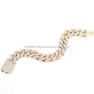 Pulsera de Hip Hop de Plata de Ley 925 con estilo más vendida Iced Out Lab Grown & Diamond Cuban Link disponible a un precio asequible - Product Image 1