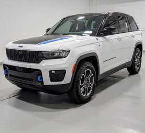 Excelente Rendimiento en Carretera, Jeep Grand Cherokee 4xe Trailhawk 2024, 4x4, Todoterreno Deportivo - Product Image 1