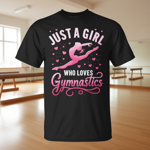 T-shirt promozionale per amanti della ginnastica: Solo una ragazza che adora la ginnastica - Product Image 3