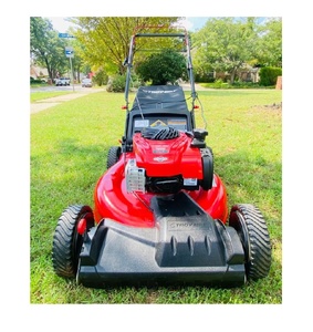 รถตัดหญ้า Troy-Bilt TB110 ทรงพลังพร้อมจำหน่าย ด้วยดีไซน์เด็คสมมาตร ใบมีดประสิทธิภาพสูง และโครงสร้างที่เคลื่อนที่ง่าย - Product Image 6