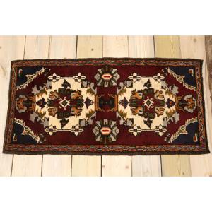 Tapis turc vintage, tapis de 1,6 x 3,3 pieds, tapis en laine rouge à motifs floraux - Product Image 2