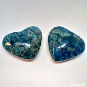 Hecho a mano azul apatita gema piedra hinchada corazón ágata cristal - Product Image 1