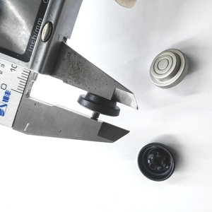 Guscio di batteria a bottone in acciaio inossidabile in stile moderno per tecnici di assemblaggio di laboratorio - Product Image 4