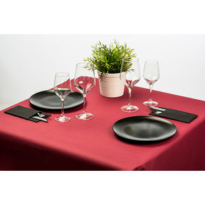 Nappe en tissu extra large bordeaux 120x120cm, adaptée aux tables de 116x116cm, B2B - Product Image 1