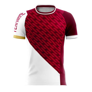 Ensemble de maillots de football à sublimation personnalisés de conception supérieure pour hommes 100% chemises vierges légères respirantes à séchage rapide en polyester personnalisées - Product Image 4