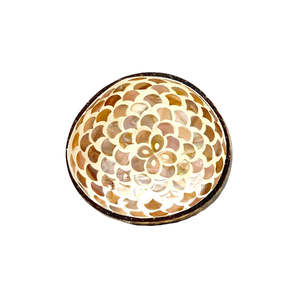 Bol de noix de coco antique moderne fait à la main incrustation de coquille d'oeuf bol de fruits décoratif léger carton d'exportation de haute qualité - Product Image 4