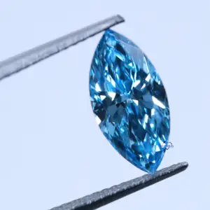 介绍一系列定制珠宝，这些珠宝由宽松的实验室种植钻石制成，具有IGI认证，VVS清晰度增强