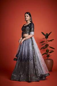 Vêtements ethniques les plus fantaisistes à la mode Chinon lourd Lehenga Choli & Dupatta avec broderie et paillettes à vendre - Product Image 3