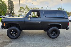 Chevrolet K5 Blazer 4x4 de 1973, Usado en Buen Estado, Sin Reserva, Motor 350Ci V8, Tracción en las 4 Ruedas, Modificaciones Todoterreno, Propietario Actual de Larga Duración - Product Image 3
