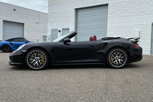 รถ Porsche 911 Turbo S Cabriolet ปี 2015 มือสอง สภาพดี ราคาคุ้มค่า - Product Image 3