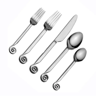 Cuillères à couteau et fourchette en acier inoxydable Ensemble de couverts de restaurant en acier miroir Ensemble de couverts pour la fête de tous les jours manche sculpté