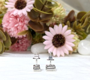 Pendientes de Moissanita con Corte Esmeralda de 2 Quilates, Regalo de Aniversario de Boda o Compromiso Cristiano para Mujer, Oro Blanco Sólido de 14k, Lujosos - Product Image 3