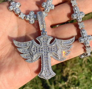 จี้รูปกางเขนประดับเพชรโมอิสซาไนต์สีเงิน สไตล์ฮิปฮอปสุดหรู สำหรับผู้ชาย ผู้หญิง และทุกเพศ - Product Image 1