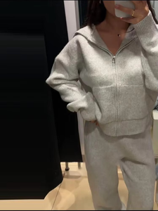 Ensemble deux pièces chic et décontracté pour femme, mode automne, en maille respirante brodée unie, avec manteau à capuche zippé et pantalon taille haute à jambe ample - Product Image 4