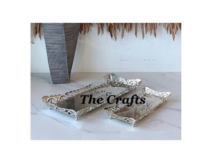 Plateau de chocolats en acier inoxydable de nouvelle conception pour la vaisselle de mariage plateau de service de nourriture à des prix acceptables - Product Image 1