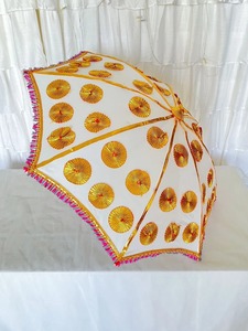 Parapluie décoratif blanc pour la décoration intérieure Halloween Diwali Ramadan Haldi Mehendi Sangeet Parasol Backdrop-pour la Saint-Valentin - Product Image 4