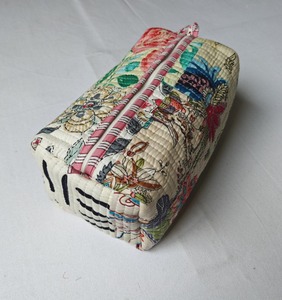 Juego de Bolsas de Cosméticos de Algodón con Estampado Floral Bohemio Vintage Hecho a Mano, 3 Organizadores de Viaje, Estuche de Maquillaje con Cremallera, Bolsa Grande Impermeable - Product Image 3