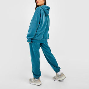 Ensemble de survêtement décontracté pour femmes avec logo personnalisé, fabricant en gros, vêtements de sport respirants, 100% coton, commandes en gros dans le monde entier - Product Image 2