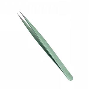 Pince à cils droite avec poignée antidérapante, outil de maquillage professionnel en acier inoxydable pour une application précise des cils HERMANN MEDITECH - Product Image 3