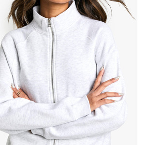 Vente en gros de vêtements deux pièces personnalisés pour femmes pour l'automne et l'hiver 2025 Nouveaux tricots pour femmes Pull à col rond avec fleurs - Product Image 6