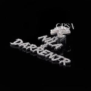 Offre Spéciale Mossinate pendentif nom de diamant personnalisé collier glacé avec CZ ou diamants de laboratoire pour hommes et femmes disponibles à la vente - Product Image 2