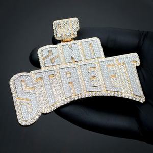 Collar con Nombre Personalizado de Lujo con Piedras de Moissanita, Chapado en Oro de Dos Tonos, Joyería Hip Hop Moderna - Product Image 2