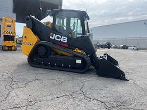 Minicargadora JCB 260T Usada, Cargadora Frontal, Motor, Bomba, Caja de Cambios de 2 Velocidades, Motor Diésel Kohler Original de 2 Toneladas - Product Image 3
