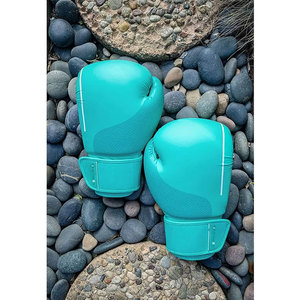 Gants de boxe unisexe de haute qualité en cuir de style professionnel avec logo personnalisé pour l'entraînement et le combat en vente - Product Image 5