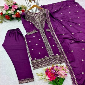 Dernier Designer Chinon Soie Broderie Séquence Travail Kurti Set par Fab Zone - Product Image 1