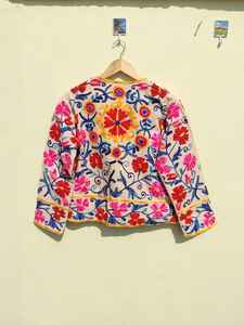 Chaqueta corta Bohemia con bordado Floral de algodón 100% transpirable y ecológica para primavera Otoño Invierno - Product Image 3