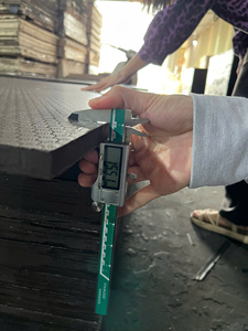 12mm 15mm 18mm Anti-slip Film Faced <b>Trailer</b> <b>Floor</b> Plywood Truck Flooring Plywood - Product Image 4