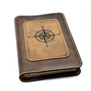 Bible Thinline en cuir pleine fleur de vache, faite à la main, personnalisable, avec couverture rechargeable, compas gravé, Bible NIV, cadeau - Product Image 1