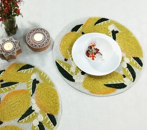 Salvamanteles Redondo de Madera Artesanal, Estilo Rústico Boho, Madera Natural para Decoración de Mesa, Comedor y Eventos - Product Image 6