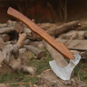 Haches en acier de Damas de style artisanal avec motif en acier décoratif et manche en bois massif Haches en acier de Damas - Product Image 1